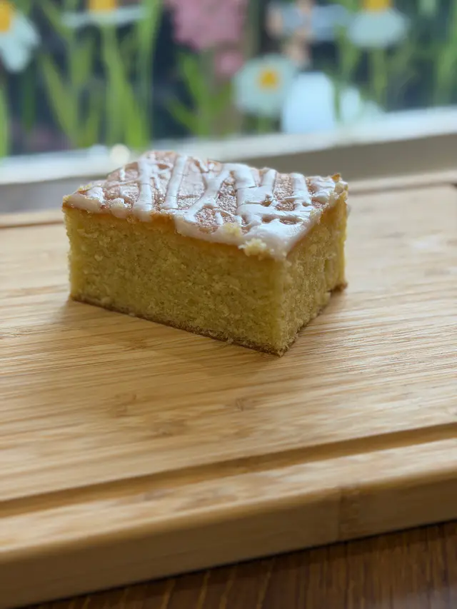Lemon Drizzle Cake