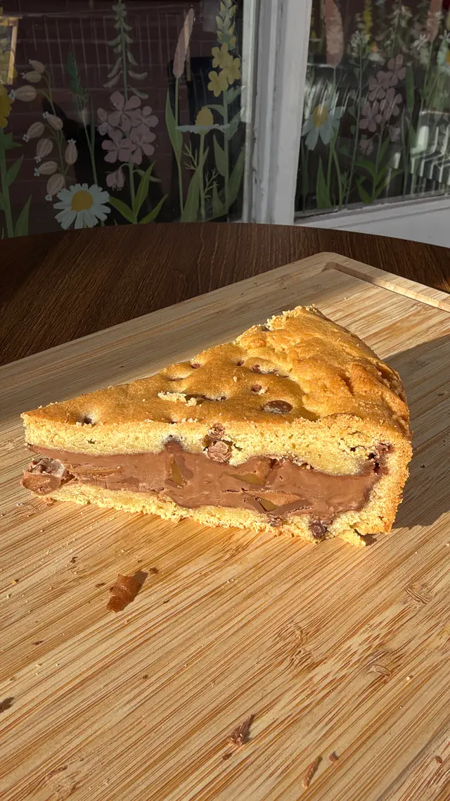Mars and Snickers Cookie Pie
