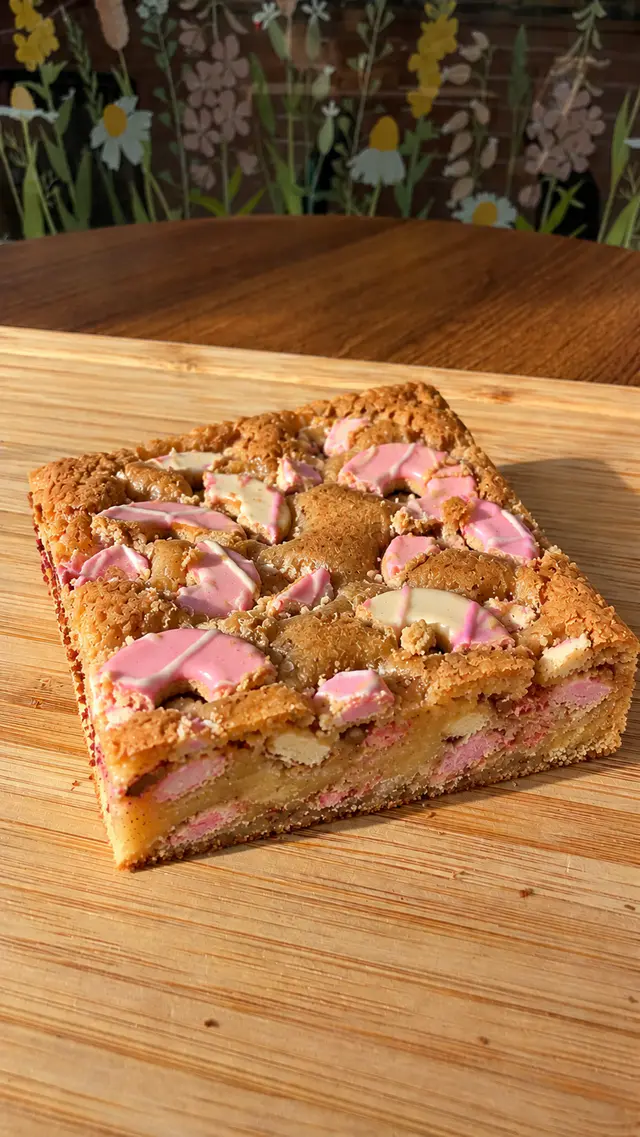 Party Ring Blondie